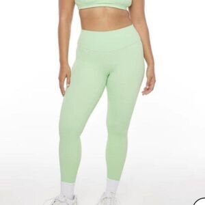 Like New! CSB Mint Green High-Waisted Leggings in Size M